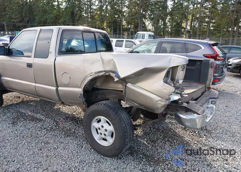 2000 Chevrolet S-10 Ls from USA, damaged, VIN 1GCCT19W2Y8111907